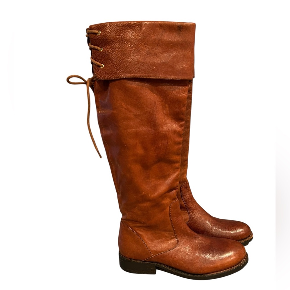 Vince Camuto Fay Riding Boots Cognac
tall cuffed with lace detailing 8